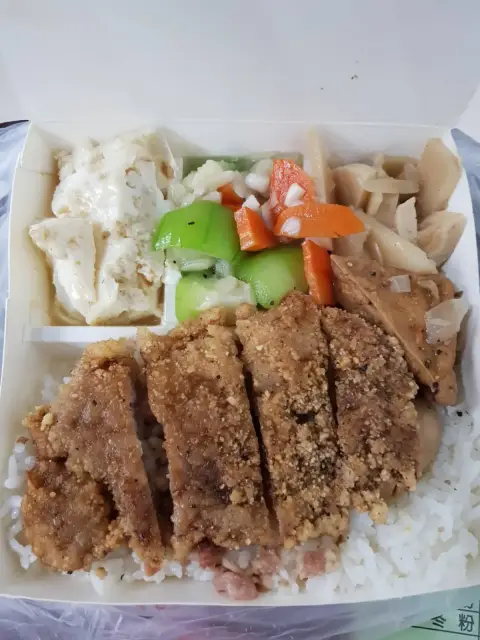 MY Chicken 買去啃黑羽放山雞，黑羽桶仔雞