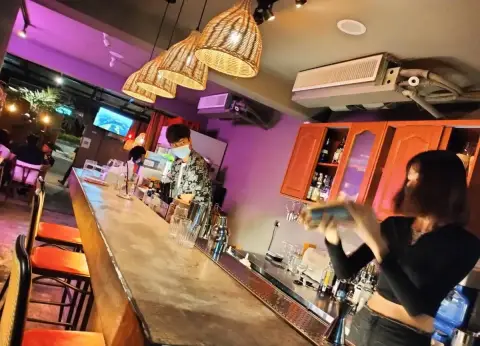 來吧 南洋風餐酒館